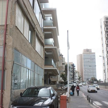 Tlv Suites On The Beach Tel Aviv Exterior photo