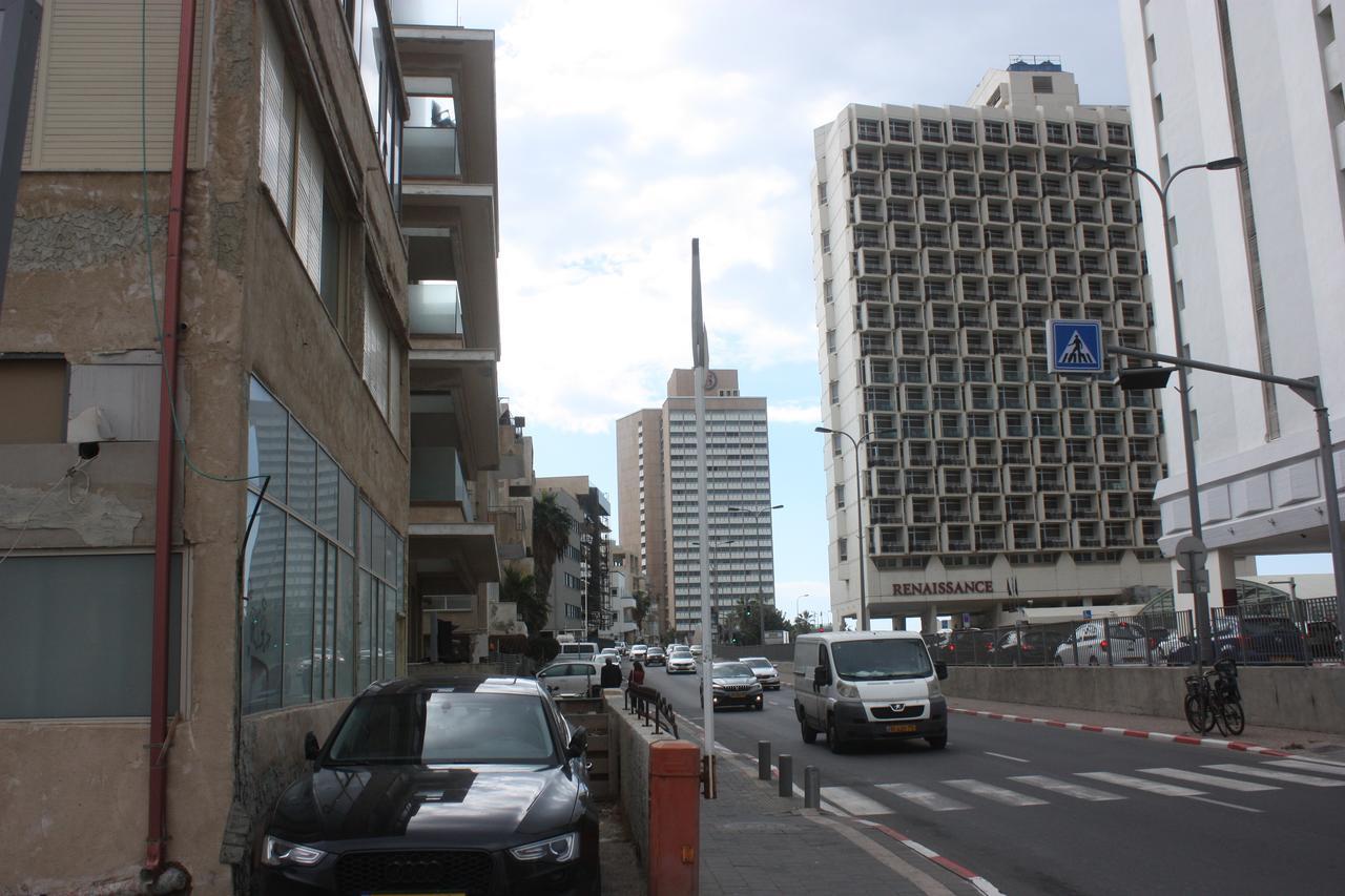 Tlv Suites On The Beach Tel Aviv Exterior photo