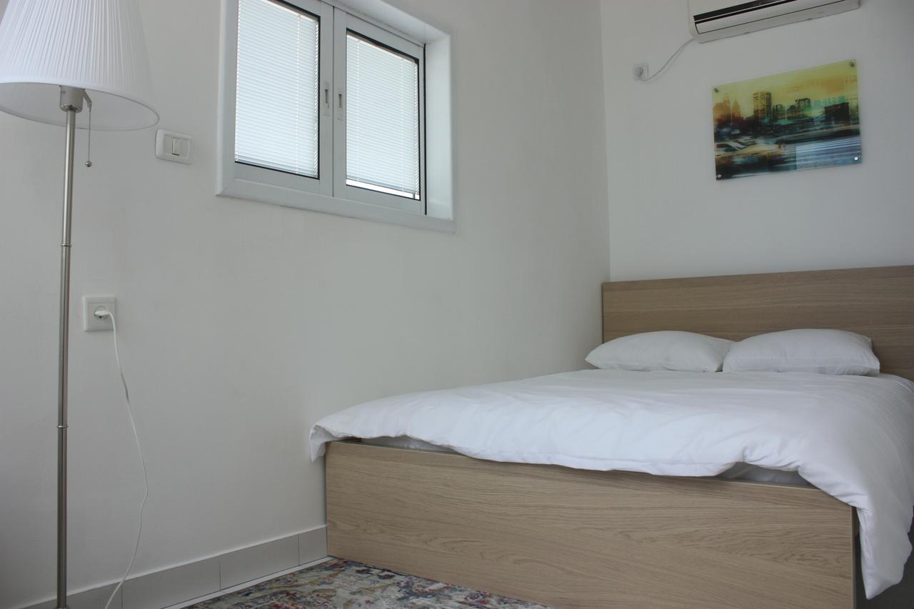 Tlv Suites On The Beach Tel Aviv Exterior photo